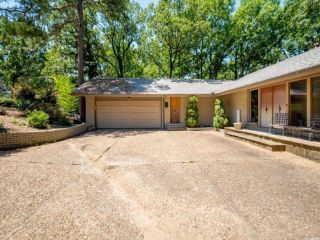Foreclosed Home - 87 ROBINWOOD DR, 72227