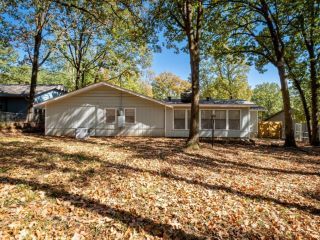 Foreclosed Home - 2622 MILLBROOK RD, 72227