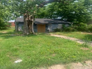 Foreclosed Home - 2400 AUTUMN AVE, 72301