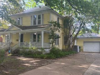 Foreclosed Home - 1031 W MAIN ST, 72315