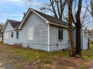 Foreclosed Home - 221 E KENTUCKY ST, 72315