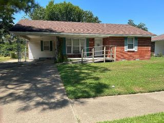 Foreclosed Home - 914 S PARKSIDE ST, 72315