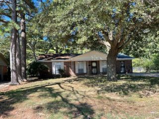 Foreclosed Home - 312 CRESENT, 72390