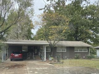 Foreclosed Home - 1110 W NETTLETON AVE, 72401