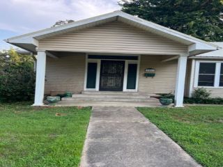 Foreclosed Home - 1001 WARNER AVE, 72401