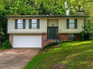 Foreclosed Home - 1712 WEMBLETON DR, 72401