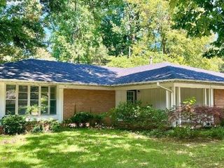 Foreclosed Home - 1400 TWIN OAKS AVE, 72401