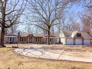Foreclosed Home - 2924 WOODSPRINGS RD, 72404