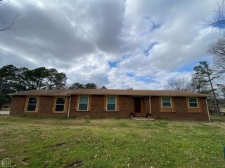 Foreclosed Home - 3919 MARDIS WOOD DR, 72404