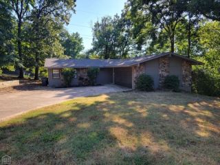 Foreclosed Home - 3109 CANDLEWOOD DR, 72404