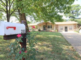 Foreclosed Home - 205 N HUNTER LN, 72405