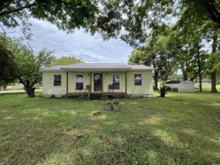 Foreclosed Home - 508 STATE ST, 72430