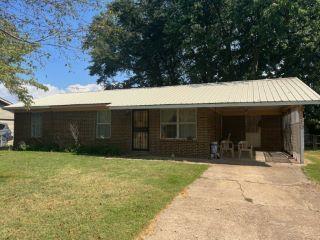 Foreclosed Home - 810 ALAN ST, 72442