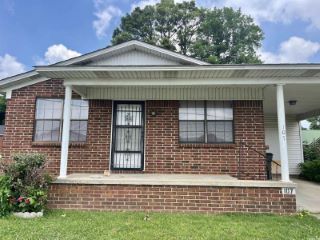 Foreclosed Home - 107 W HUNT ST, 72450