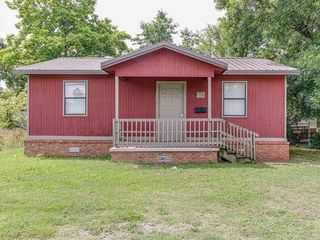 Foreclosed Home - 708 E COURT ST, 72450