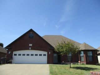 Foreclosed Home - 2010 WALNUT VALLEY DR, 72450