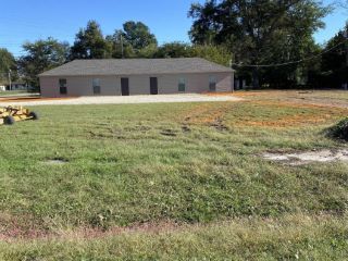 Foreclosed Home - 201 SE FRONT ST, 72476