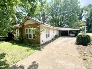 Foreclosed Home - 692 BATES ST, 72501