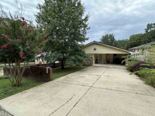 Foreclosed Home - 307 S NIGHTINGALE DR, 72512