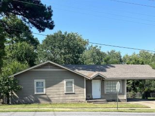 Foreclosed Home - 700 W FRONT ST, 72543