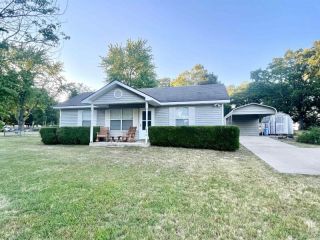 Foreclosed Home - 900 WARREN ST, 72560