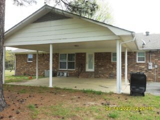 Foreclosed Home - 1005 N HILL ST, 72562