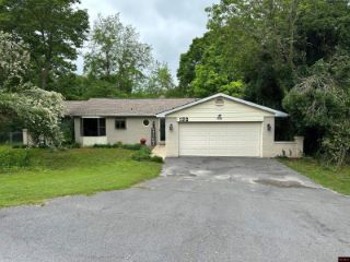 Foreclosed Home - List 100807006