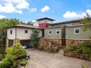 Foreclosed Home - List 100782048