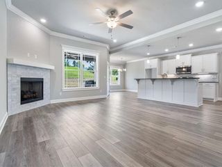 Foreclosed Home - List 100945387