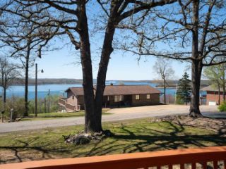 Foreclosed Home - 693 EDGEWOOD BAY DR, 72642
