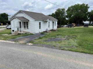 Foreclosed Home - 503 E CAMPUS ST, 72650
