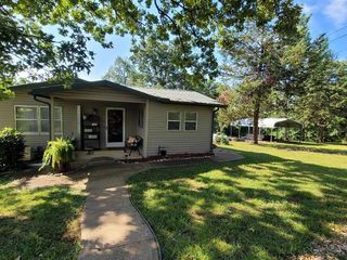 Foreclosed Home - 137 CAPEWOOD LN, 72651