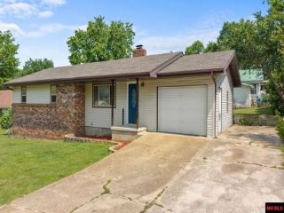 Foreclosed Home - 705 SPRING ST, 72653