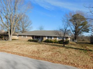 Foreclosed Home - 1324 S PARADISE LN, 72701