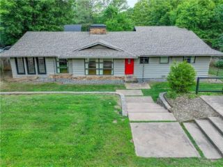 Foreclosed Home - 24 S HARTMAN AVE, 72701