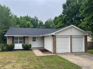 Foreclosed Home - 3021 N OLD MISSOURI RD # 3023, 72703