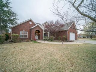 Foreclosed Home - 8545 W FOREST HILLS DR, 72704
