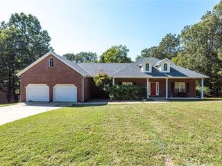 Foreclosed Home - 2363 N DOUBLE SPRINGS RD, 72704