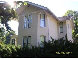 Foreclosed Home - 701 W CENTRAL AVE, 72712