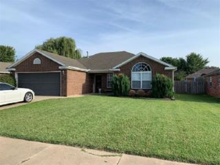 Foreclosed Home - 3802 SW HANSOM LOOP, 72712