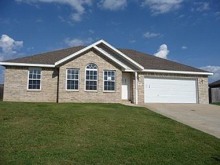 Foreclosed Home - 1330 LAURIE LN, 72727