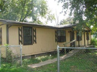 Foreclosed Home - 112 S Little Ave, 72734