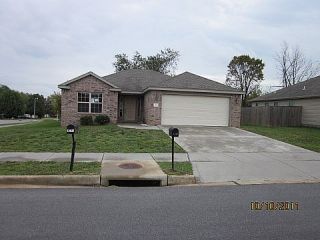 Foreclosed Home - 1211 N 30TH ST, 72756