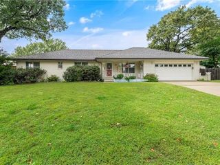 Foreclosed Home - 1203 COUNTRYWOOD CIR, 72756