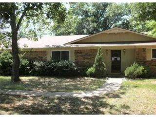 Foreclosed Home - 2402 S 10TH ST, 72758