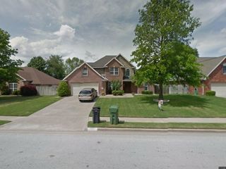 Foreclosed Home - 4507 W HIGHLAND KNOLLS RD, 72758