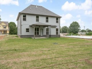 Foreclosed Home - 1605 S 23RD PL, 72758