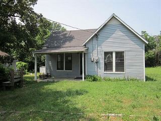 Foreclosed Home - 713 E CENTRAL ST, 72761