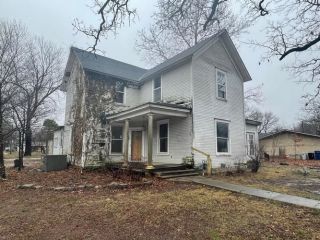 Foreclosed Home - 903 S MOUNT OLIVE ST, 72761