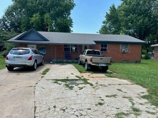 Foreclosed Home - 938 EASTGATE ST, 72761